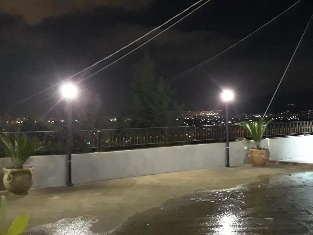 مبيت وإفطار مونريالي A Casa Di Simona المظهر الخارجي الصورة