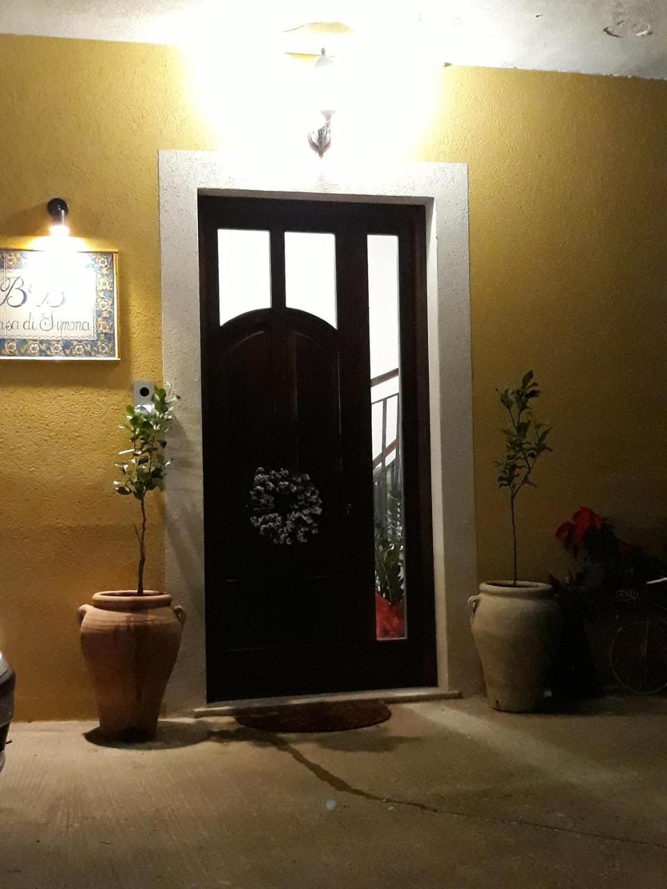 مبيت وإفطار مونريالي A Casa Di Simona المظهر الخارجي الصورة