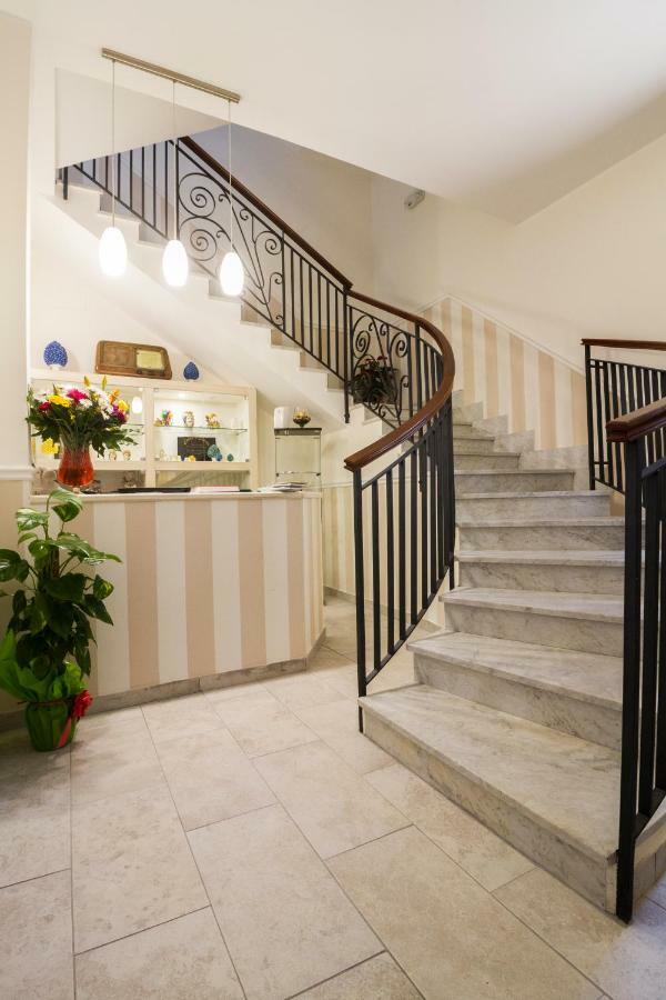 مبيت وإفطار مونريالي A Casa Di Simona المظهر الخارجي الصورة