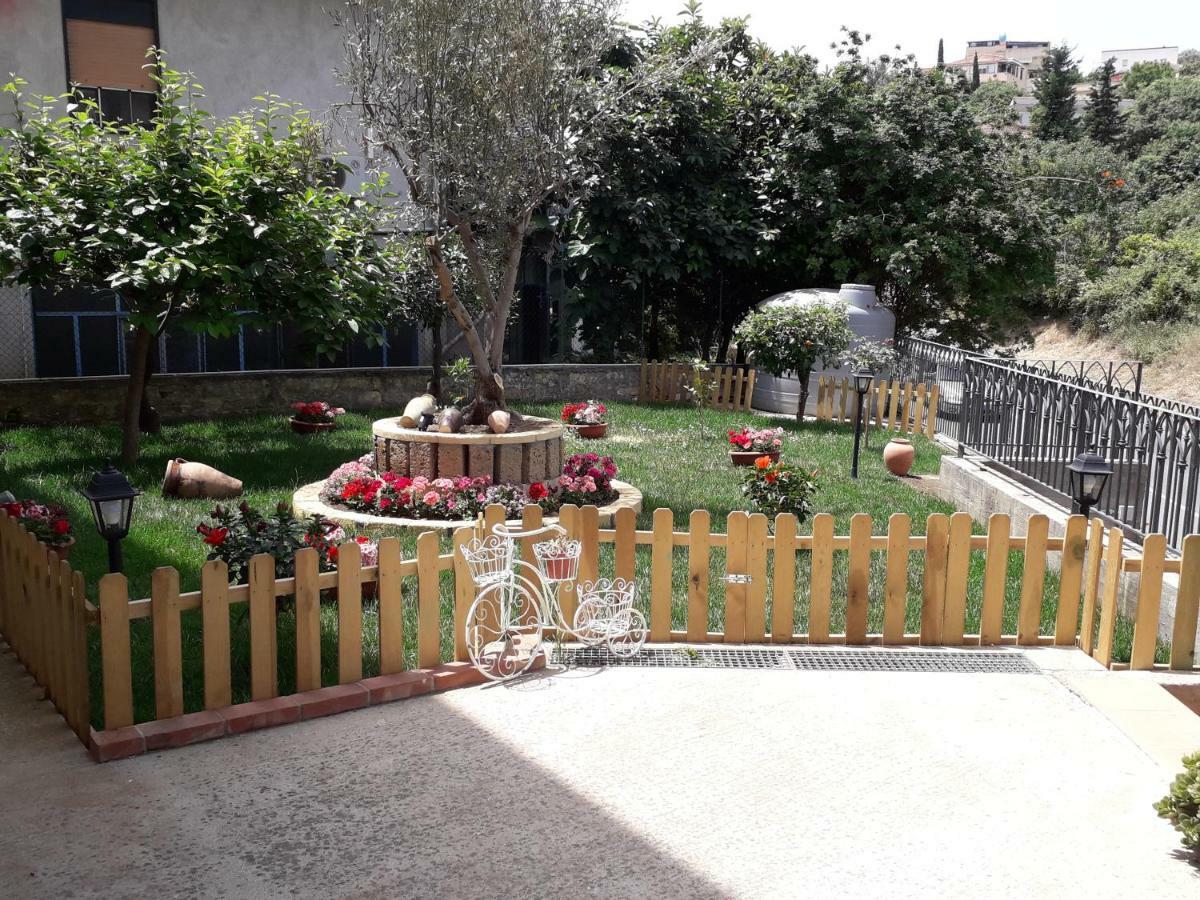 مبيت وإفطار مونريالي A Casa Di Simona المظهر الخارجي الصورة