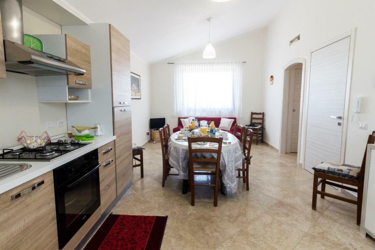 مبيت وإفطار مونريالي A Casa Di Simona المظهر الخارجي الصورة